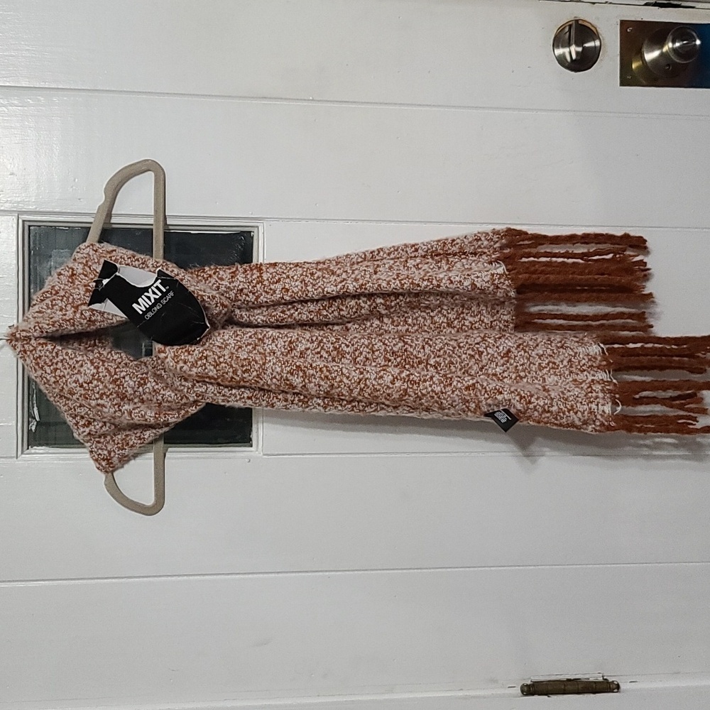 NWT Mix It Womens Winter‎ Scarf Wrap Rust/White Cozy Soft 21x72"
